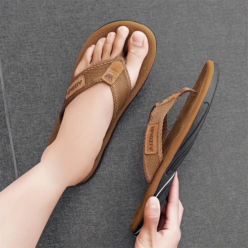 Men's Trendy Solid Colour Lightweight Flip Flops, Comfy Non Slip Casual Rubber Sole